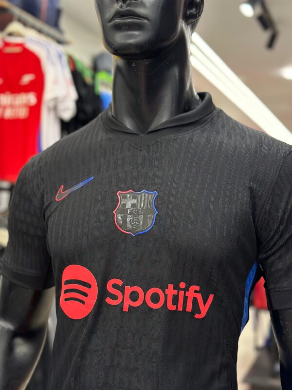 ⁦FC Barcelona Away Jersey 2024/25⁩ - الصورة ⁦3⁩