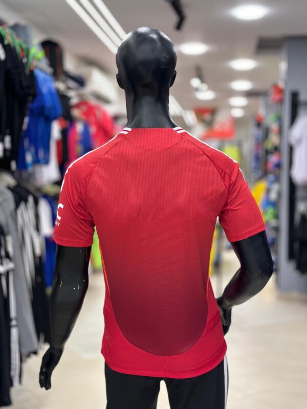 ⁦Manchester United Home Jersey 2024-25⁩ - الصورة ⁦7⁩