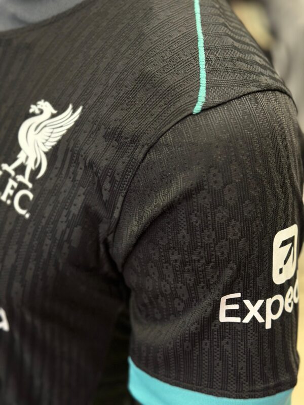⁦Liverpool Away Jersey 2024\25⁩ - الصورة ⁦3⁩