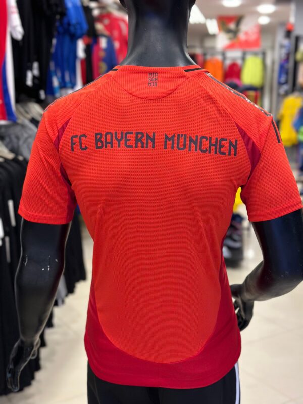 ⁦Bayern Munich Home Jersey 2024/25⁩ - الصورة ⁦7⁩