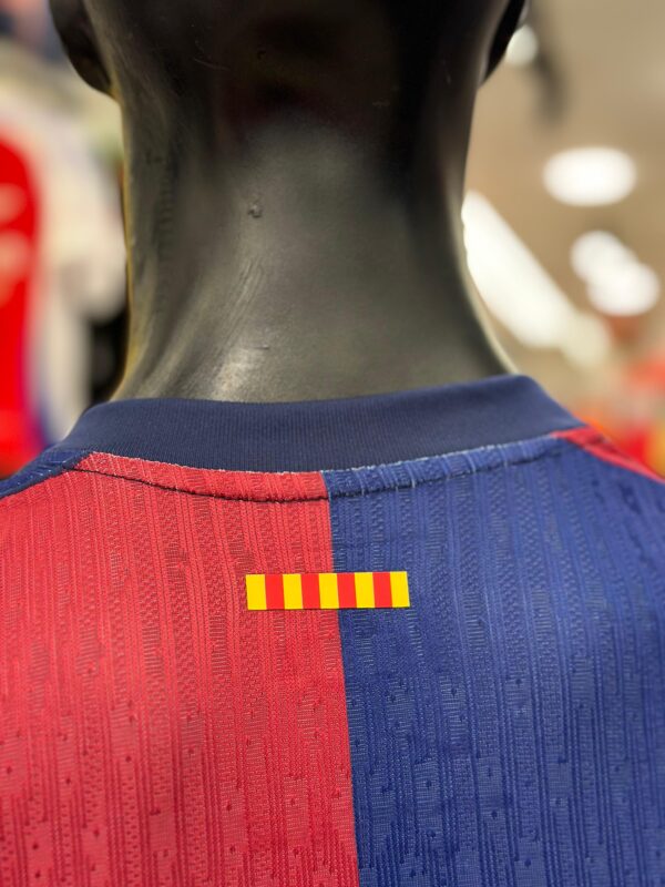 ⁦FC Barcelona (Home) Jersey 2024/25 T-shirt⁩ - الصورة ⁦11⁩