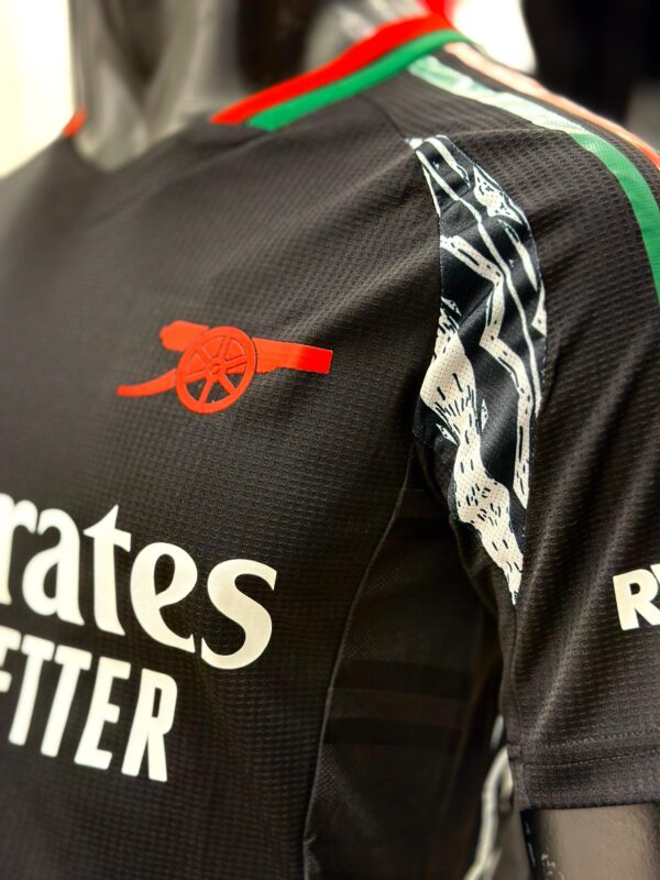 ⁦Arsenal FC Away Jersey 2024\25⁩ - الصورة ⁦3⁩