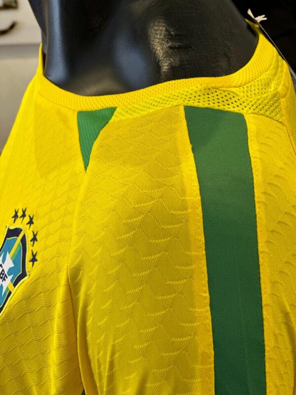 ⁦Brazil (Home) Jersey 2002⁩ - الصورة ⁦4⁩