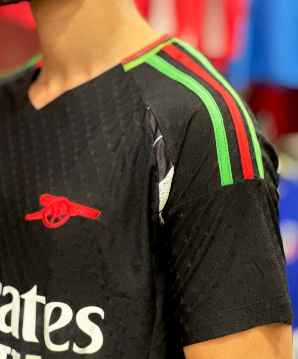 ⁦Arsenal FC Away Shirt 2024\25⁩ - الصورة ⁦4⁩