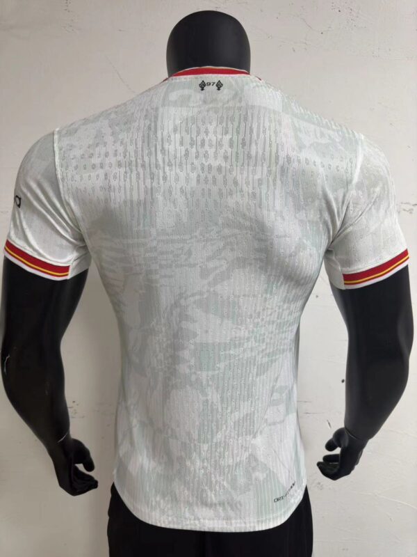 ⁦Liverpool Third Jersey 2024\25⁩ - الصورة ⁦5⁩