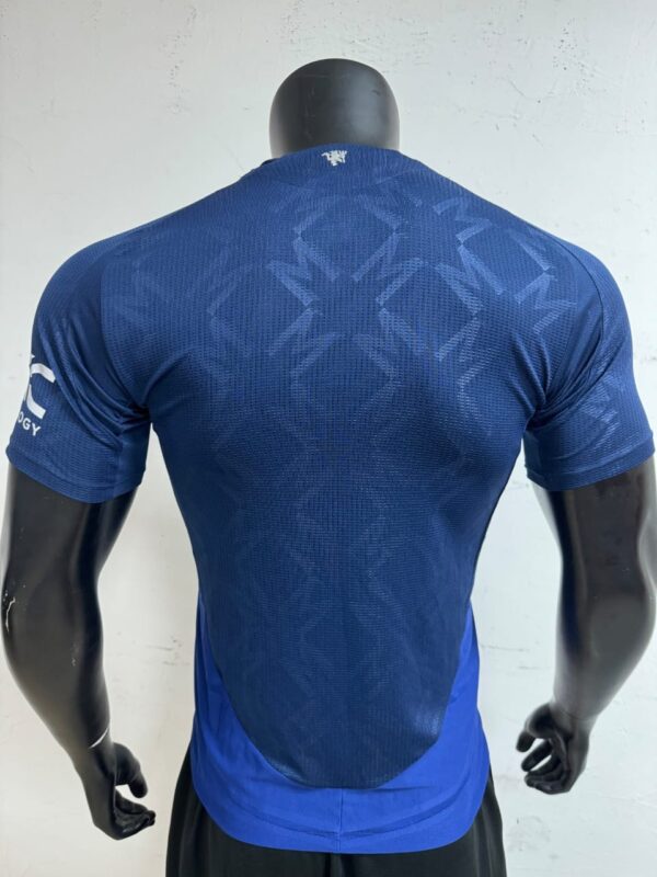 ⁦Manchester United Away Jersey 2024-25⁩ - الصورة ⁦4⁩